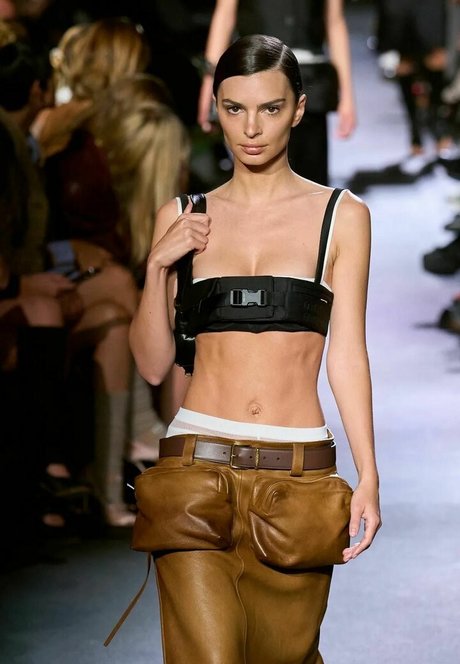 Emily Ratajkowski