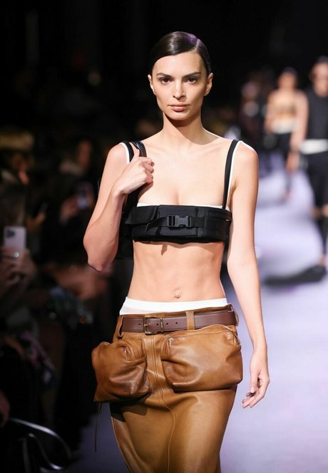 Emily Ratajkowski