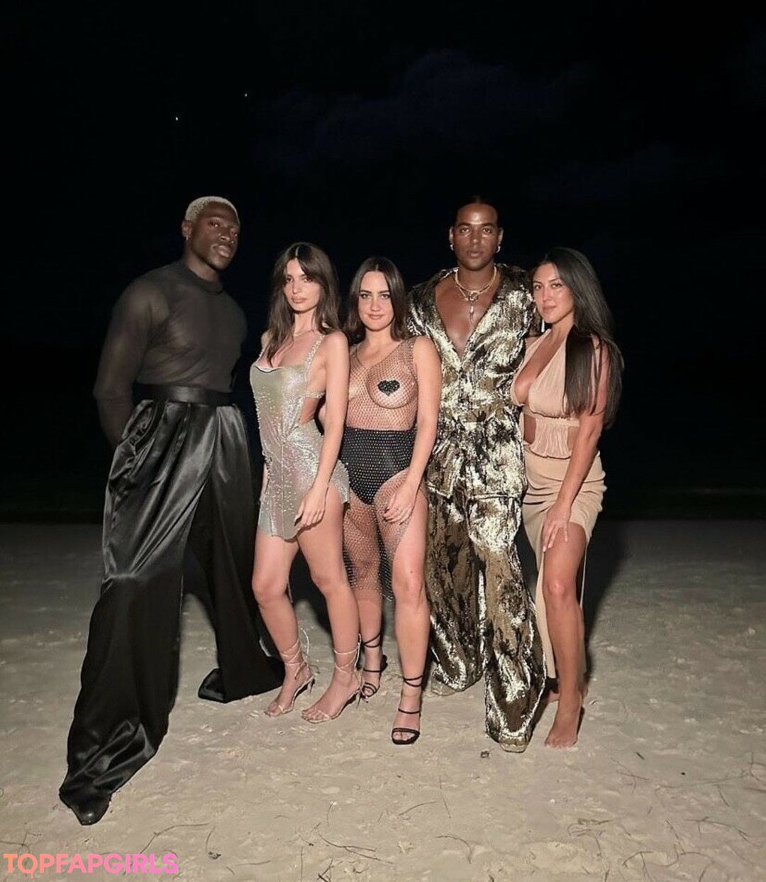 Nacktes geleaktes OnlyFans-Foto von Emily Ratajkowski #1226