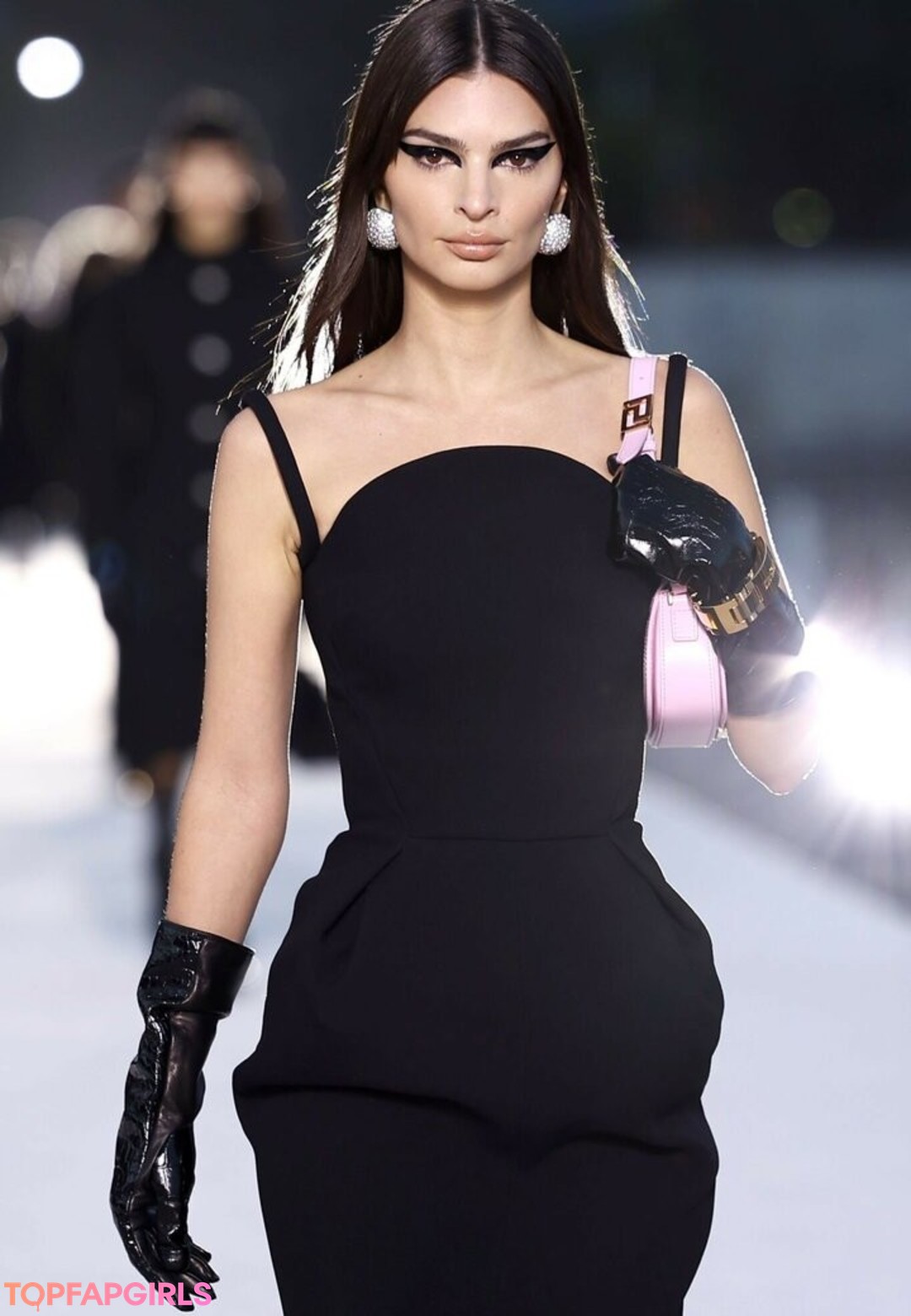 Nacktes geleaktes OnlyFans-Foto von Emily Ratajkowski #1396