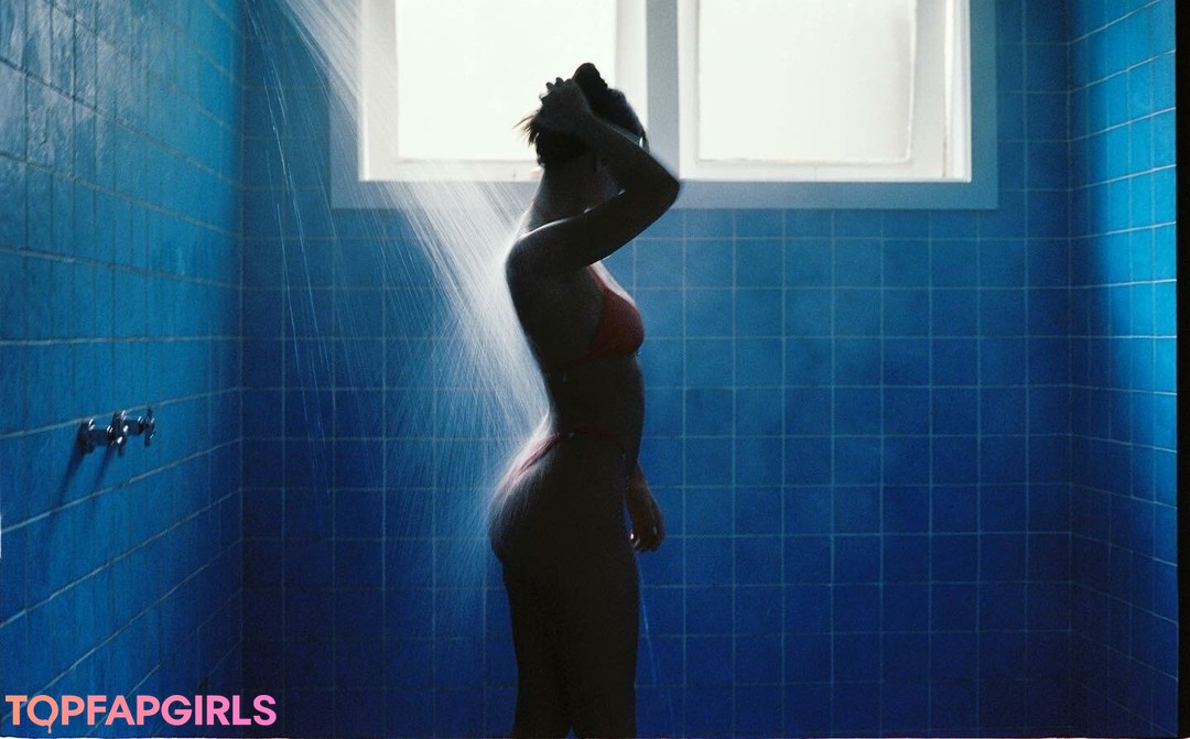 Nacktes geleaktes OnlyFans-Foto von Emily Ratajkowski #1658