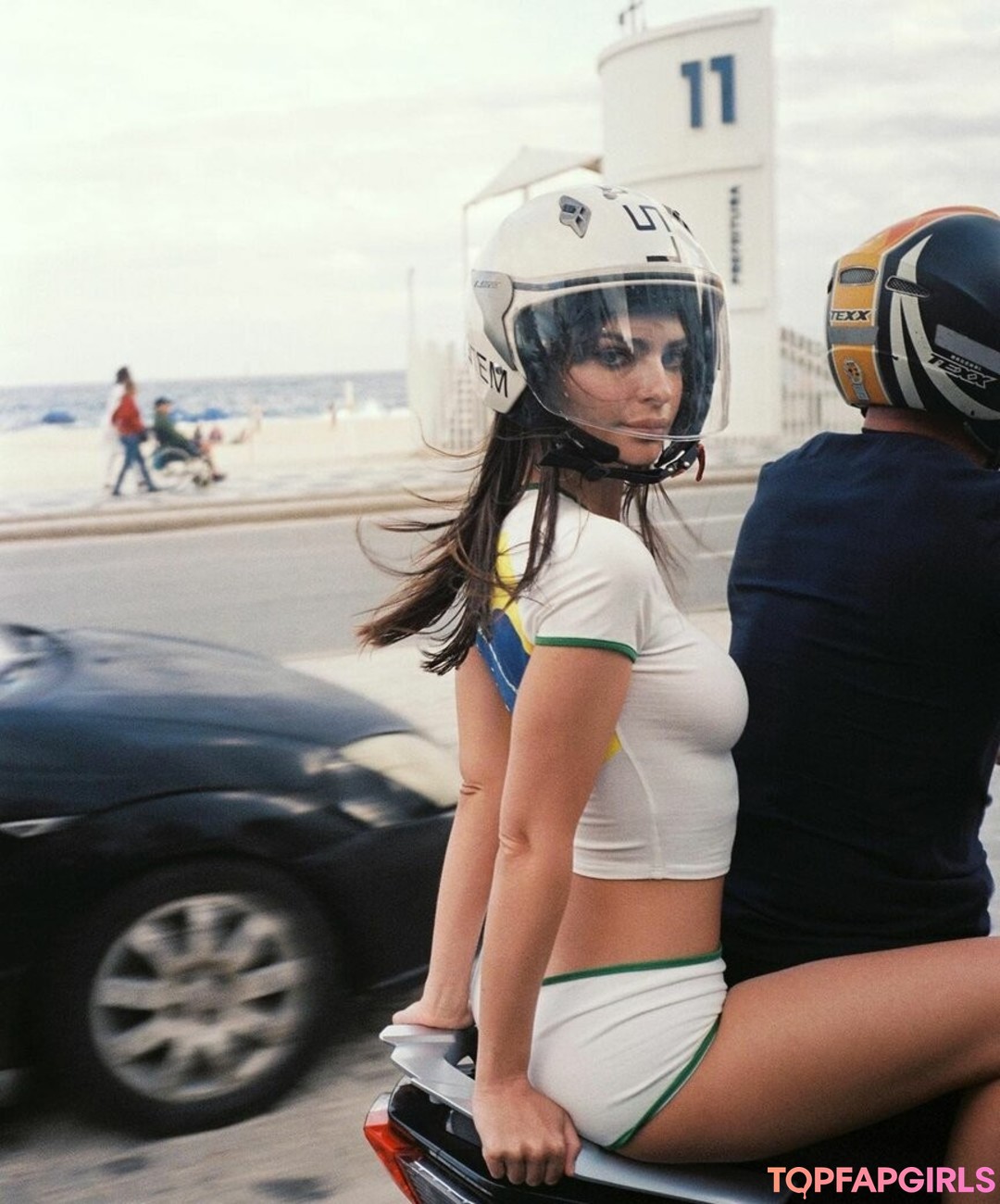 Nacktes geleaktes OnlyFans-Foto von Emily Ratajkowski #1727