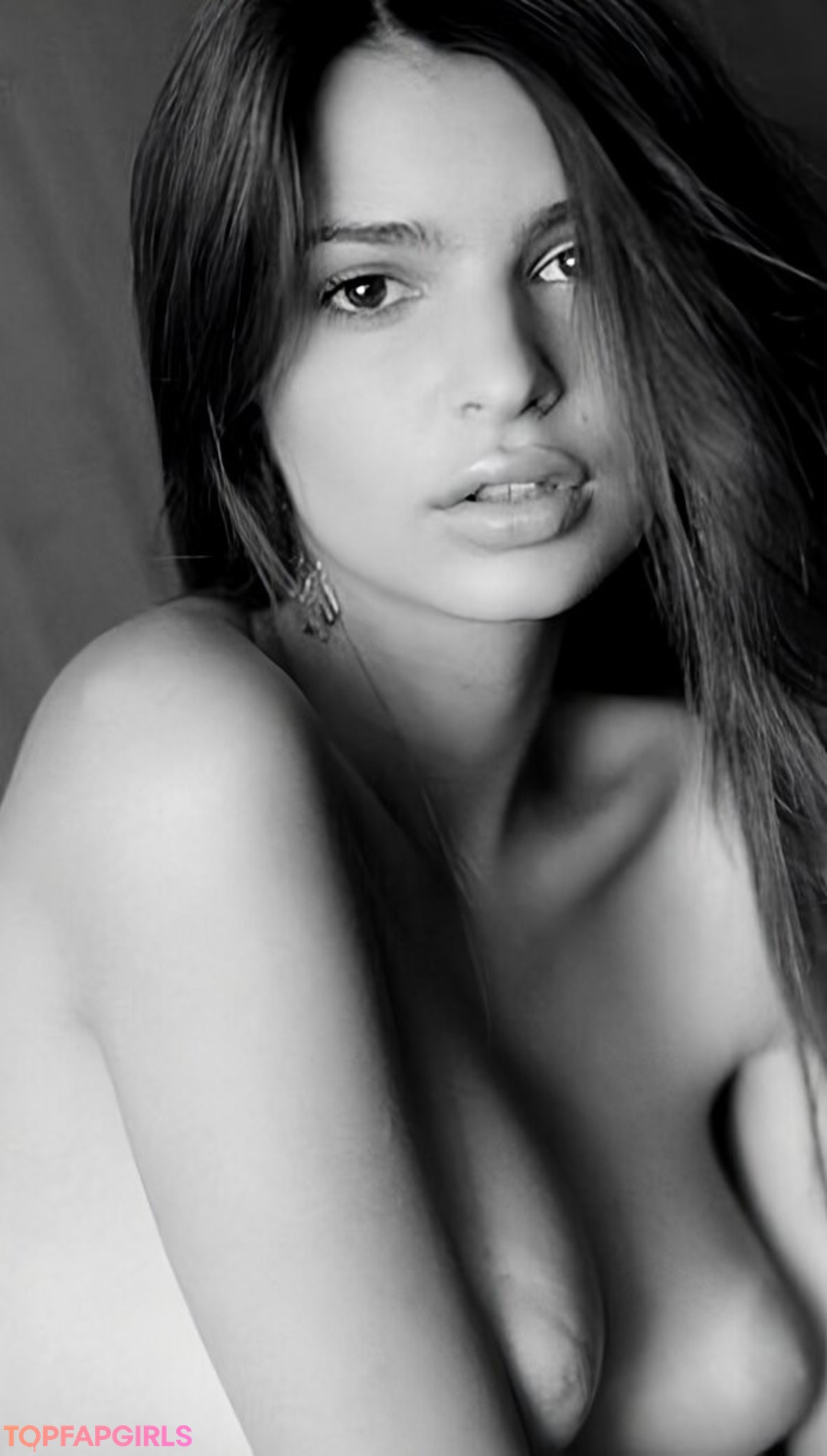 Nacktes geleaktes OnlyFans-Foto von Emily Ratajkowski #1785