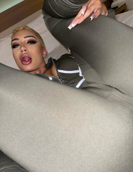 Nacktes geleaktes OnlyFans-Foto von Destinicreams
