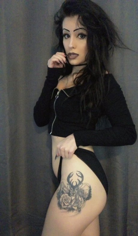 Nacktes geleaktes OnlyFans-Foto von Penelopepeach29