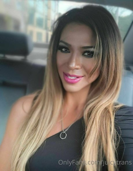 Nacktes geleaktes OnlyFans-Foto von Juicytrans