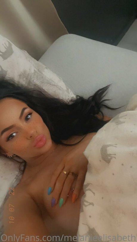 Nacktes geleaktes OnlyFans-Foto von Melanieelisabeth
