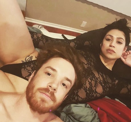 Nacktes geleaktes OnlyFans-Foto von Cassie Steele