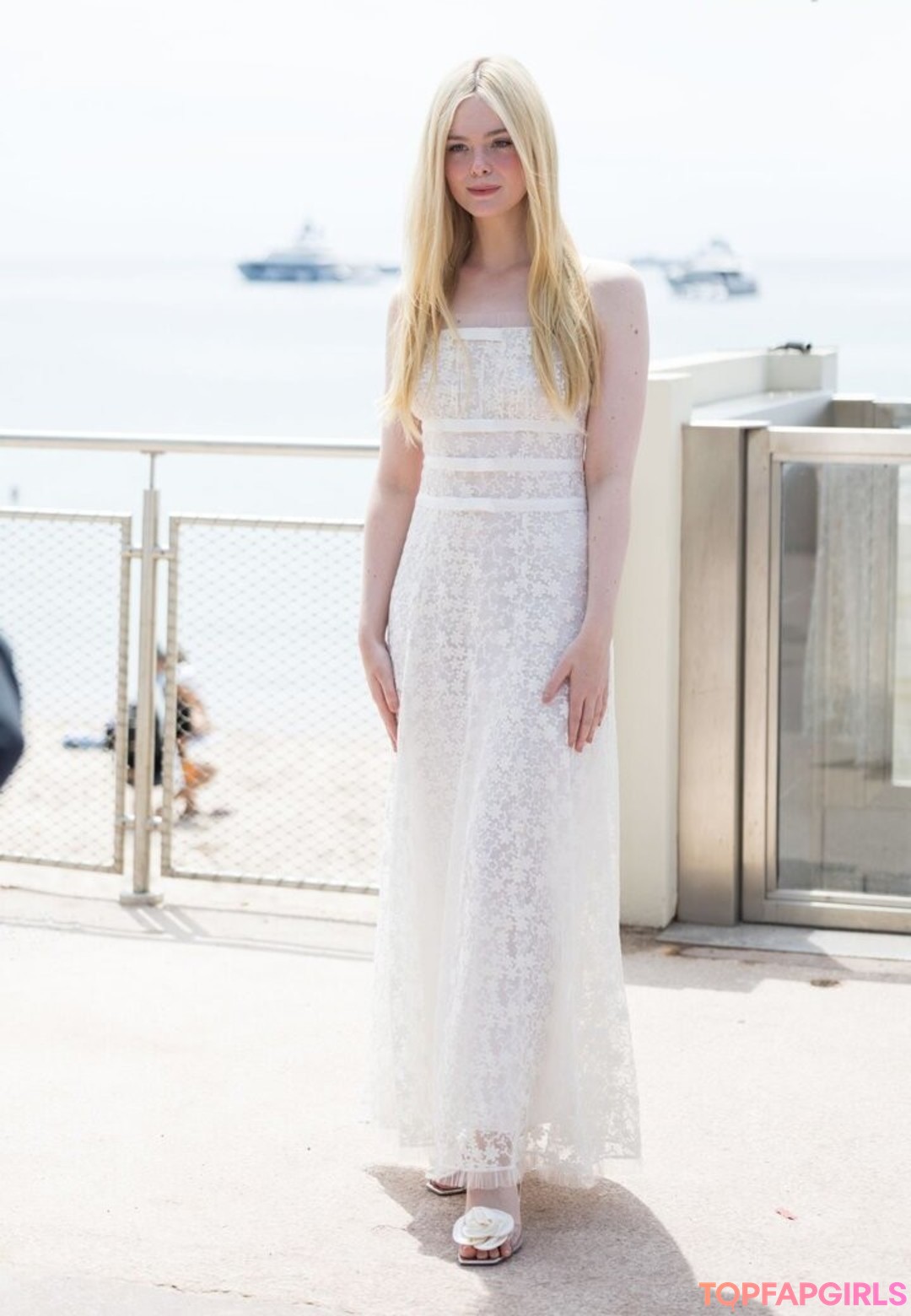 Nacktes geleaktes OnlyFans-Foto von Elle Fanning #1019