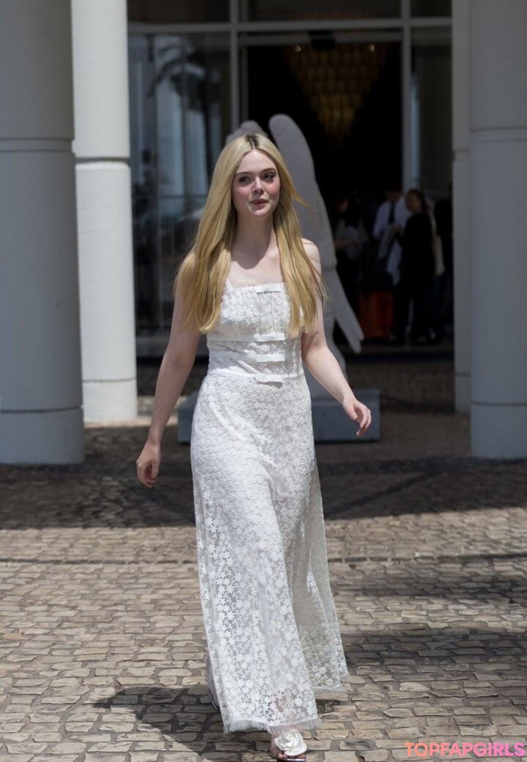 Nacktes geleaktes OnlyFans-Foto von Elle Fanning #1027