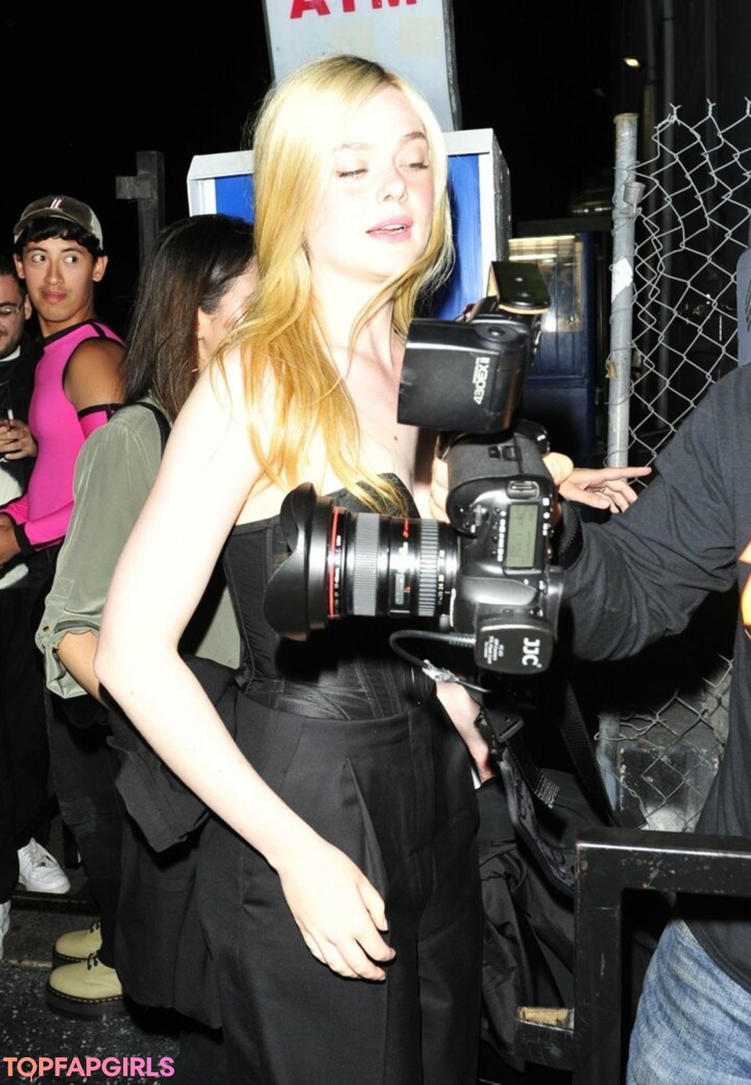 Nacktes geleaktes OnlyFans-Foto von Elle Fanning #1111