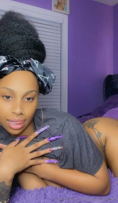 Nacktes geleaktes OnlyFans-Foto von Lalovetheboss