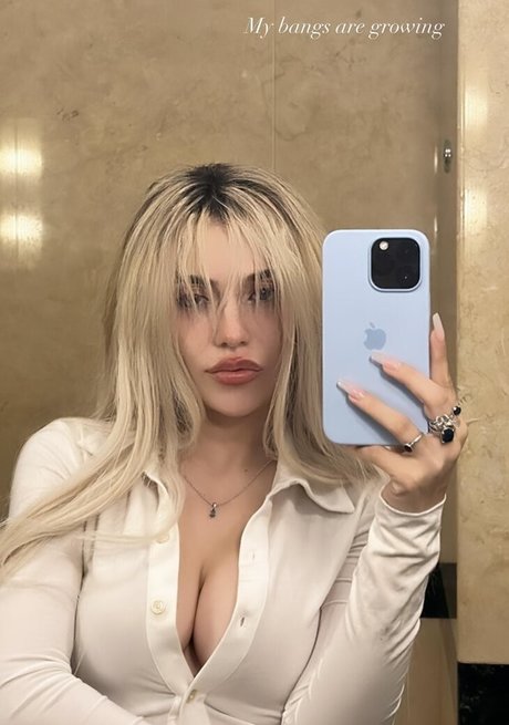 Ava Max