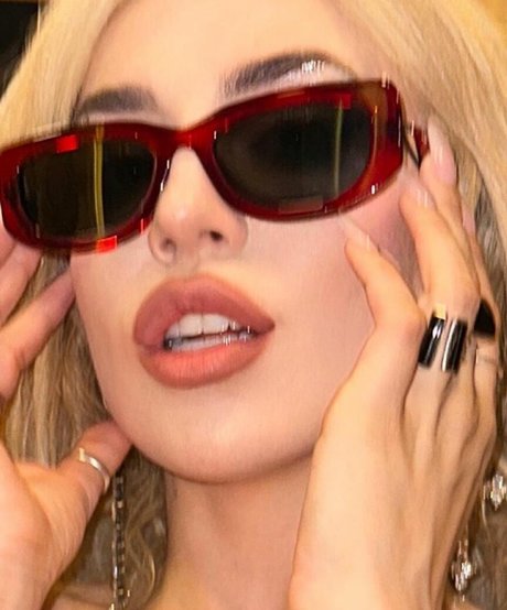 Ava Max