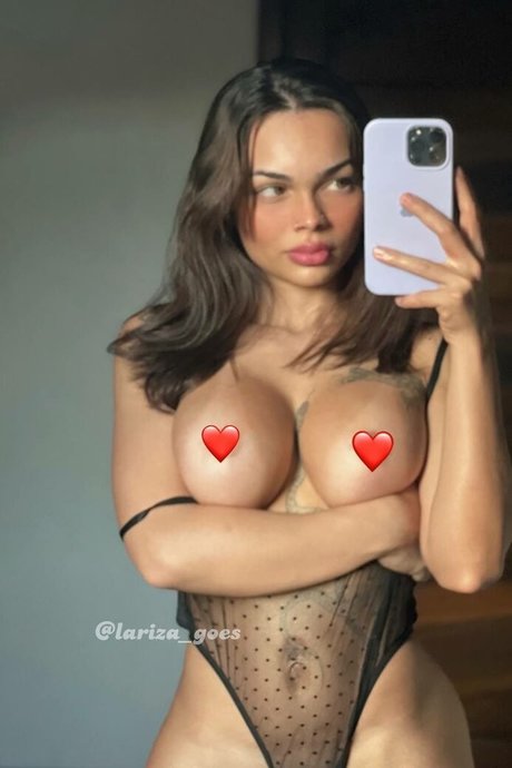 Nacktes geleaktes OnlyFans-Foto von Lariza Goes