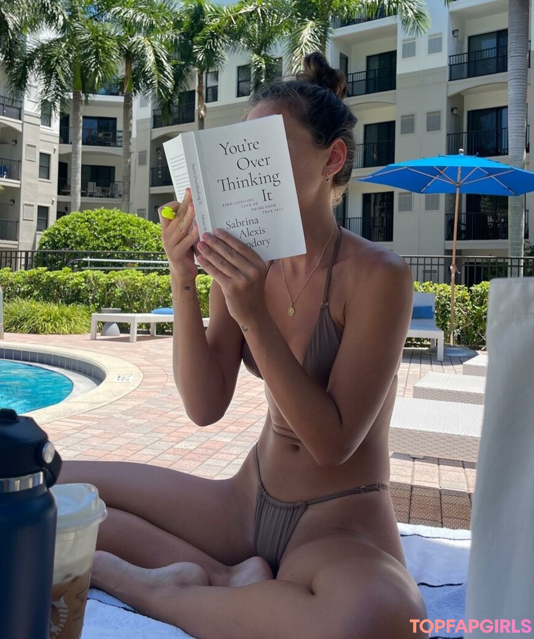 Nacktes geleaktes OnlyFans-Foto von Brit Manuela #1632