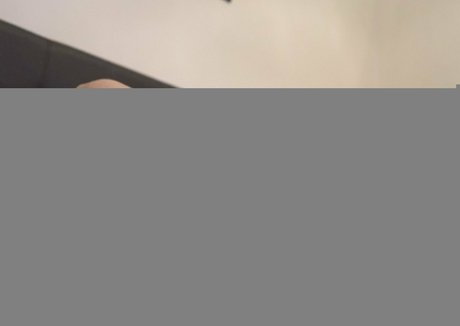 Nacktes geleaktes OnlyFans-Foto von Missletiblane