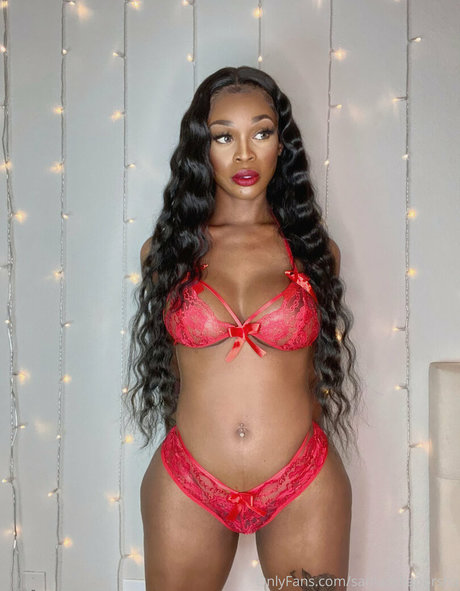 Nacktes geleaktes OnlyFans-Foto von Samanthaporsha