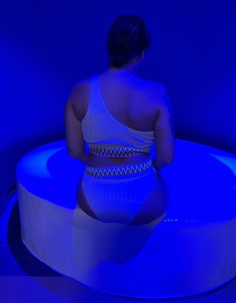 Nacktes geleaktes OnlyFans-Foto von Kyliestepsister