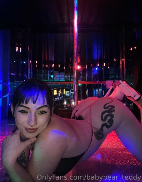 Nacktes geleaktes OnlyFans-Foto von Babybearteddy