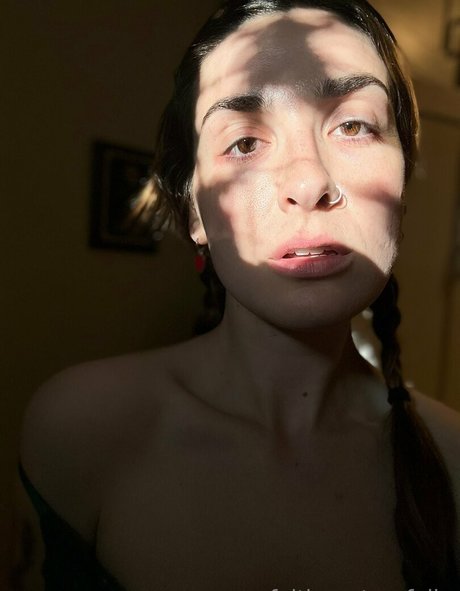 Nacktes geleaktes OnlyFans-Foto von Havefaithinmebabe