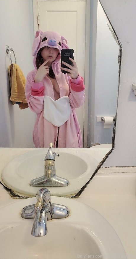 Nacktes geleaktes OnlyFans-Foto von Lilithsterling