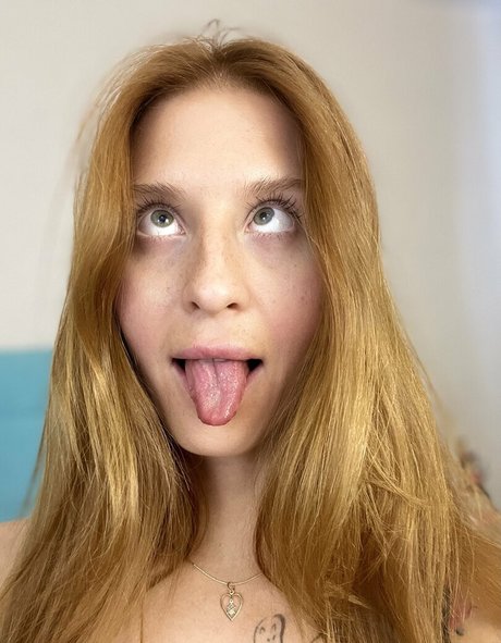 Nacktes geleaktes OnlyFans-Foto von Sleepybeautyasmrfree