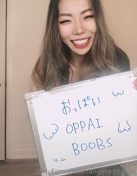 Nacktes geleaktes OnlyFans-Foto von Hanginwithyuka4free