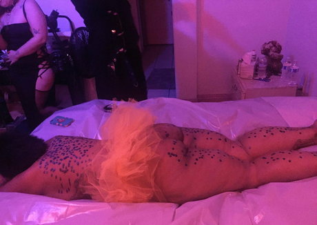Nacktes geleaktes OnlyFans-Foto von Amazonleee