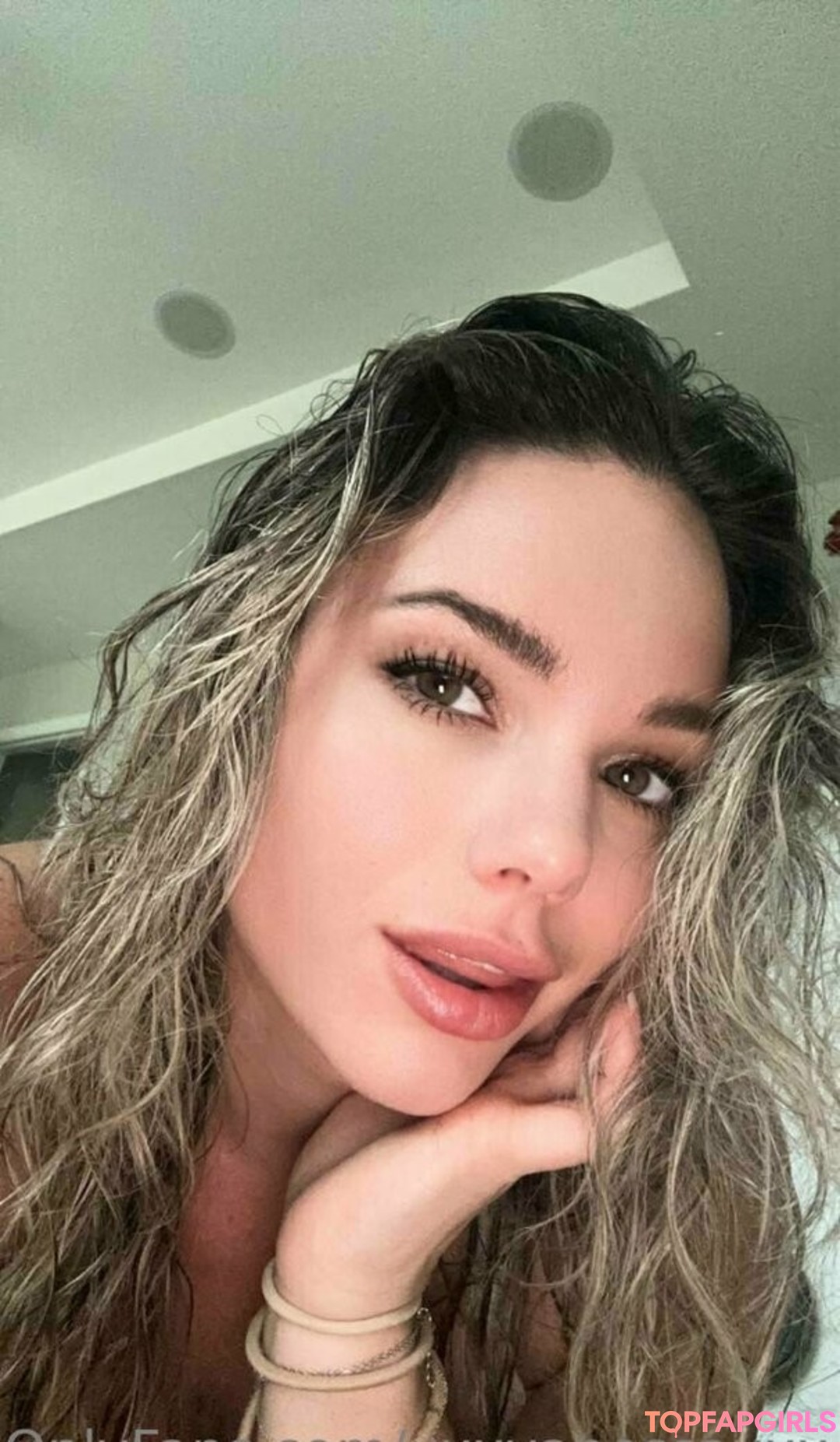 Nacktes geleaktes OnlyFans-Foto von Xxxvanessaxxx #1045
