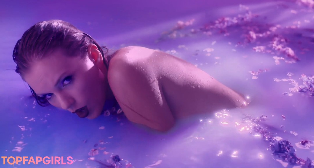 Nacktes geleaktes OnlyFans-Foto von Taylor Swift #1017