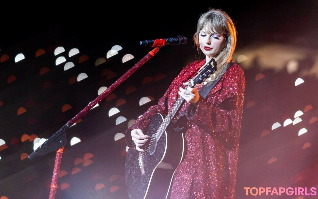 Nacktes geleaktes OnlyFans-Foto von Taylor Swift #1394