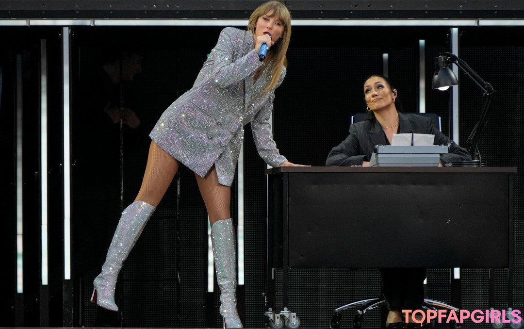 Nacktes geleaktes OnlyFans-Foto von Taylor Swift #1891
