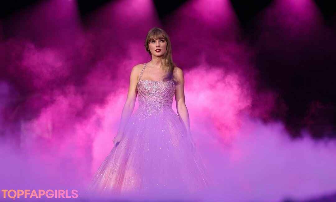 Nacktes geleaktes OnlyFans-Foto von Taylor Swift #1904