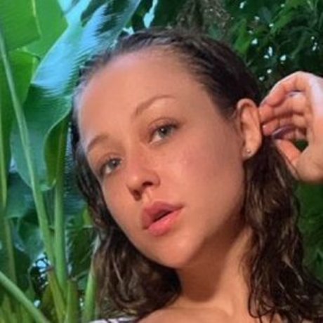 Nacktes geleaktes OnlyFans-Foto von Sabrina Nichole