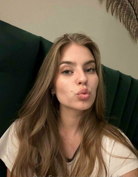 Aliceinadultland