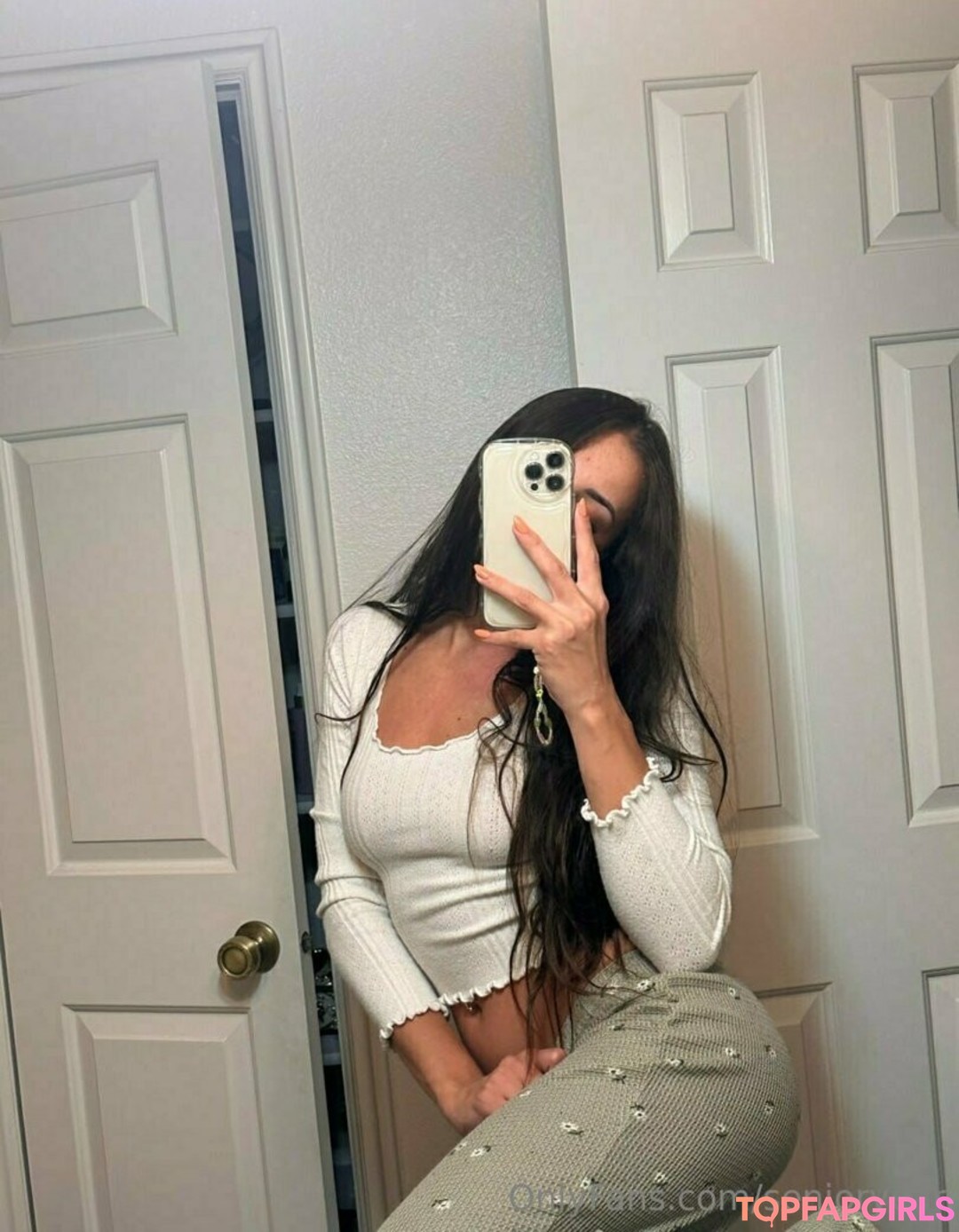 Nacktes geleaktes OnlyFans-Foto von Senioryear #1072