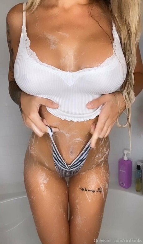 Nacktes geleaktes OnlyFans-Foto von Cicibanks