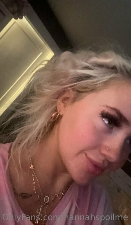 Nacktes geleaktes OnlyFans-Foto von Hannahspoilme
