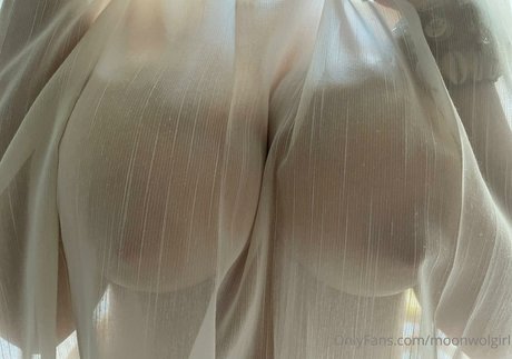 Nacktes geleaktes OnlyFans-Foto von Moonwolgirl