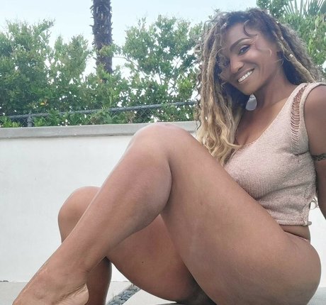 Nacktes geleaktes OnlyFans-Foto von Tiara Harris