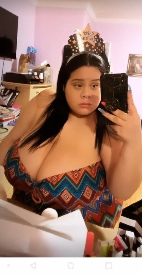 Nacktes geleaktes OnlyFans-Foto von Nyxbuxom