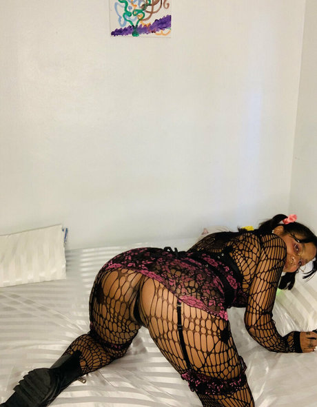 Nacktes geleaktes OnlyFans-Foto von Tokischa