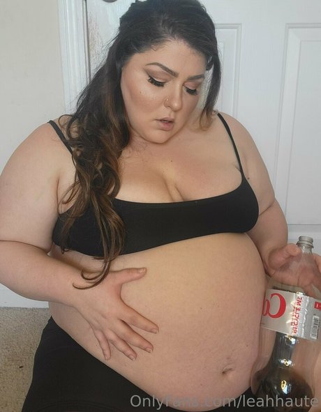 Nacktes geleaktes OnlyFans-Foto von Leahhaute