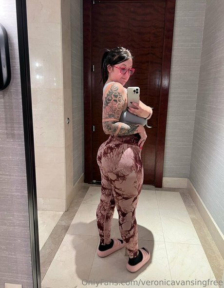 Nacktes geleaktes OnlyFans-Foto von Veronicavansingfree