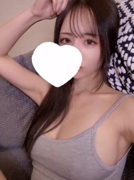Nacktes geleaktes OnlyFans-Foto von Nana Omakeno