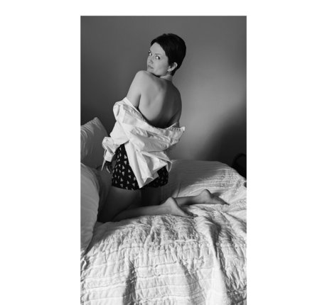 Girl On Cinema