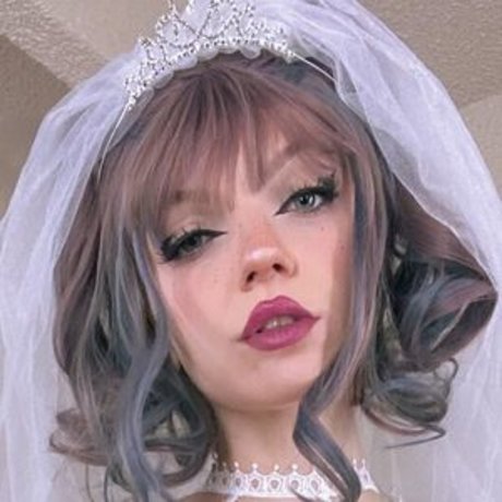 Nacktes geleaktes OnlyFans-Foto von Brie Belle