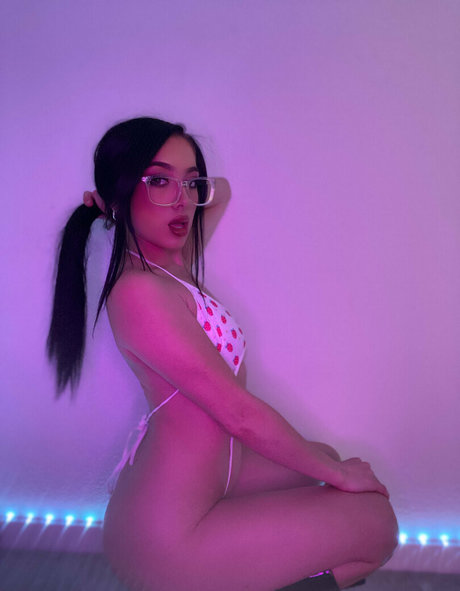 Nacktes geleaktes OnlyFans-Foto von Babydesireex