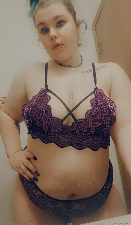 Nacktes geleaktes OnlyFans-Foto von Lustybabe666